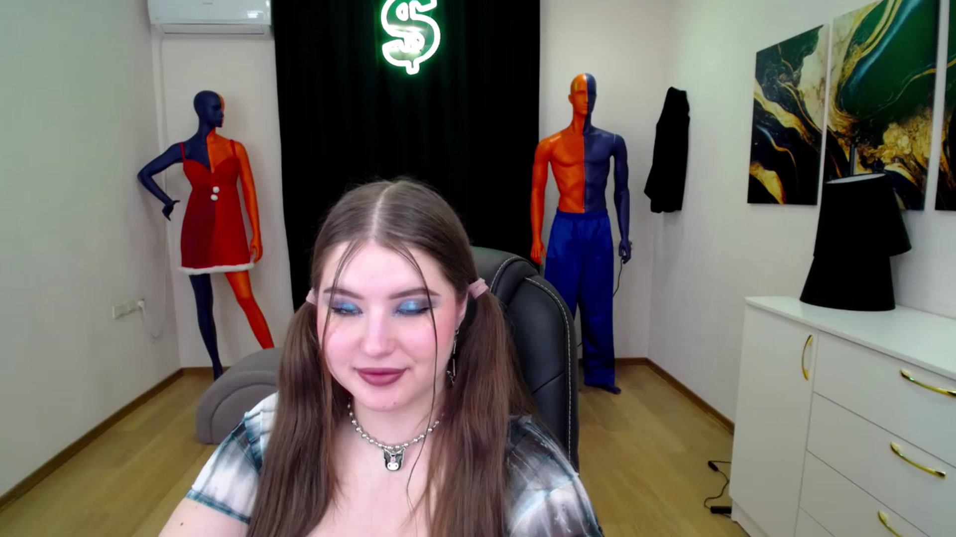 Gallery image thumbnail from AdmireMyEyes's myfreecams stream on, 01/20/2025, 23:48 image 6 of 20