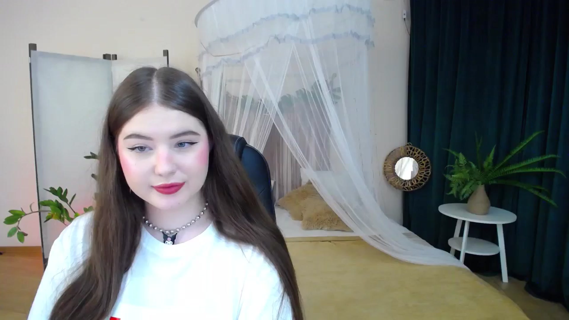Gallery image thumbnail from AdmireMyEyes's myfreecams stream on, 01/21/2025, 19:00 image 15 of 20