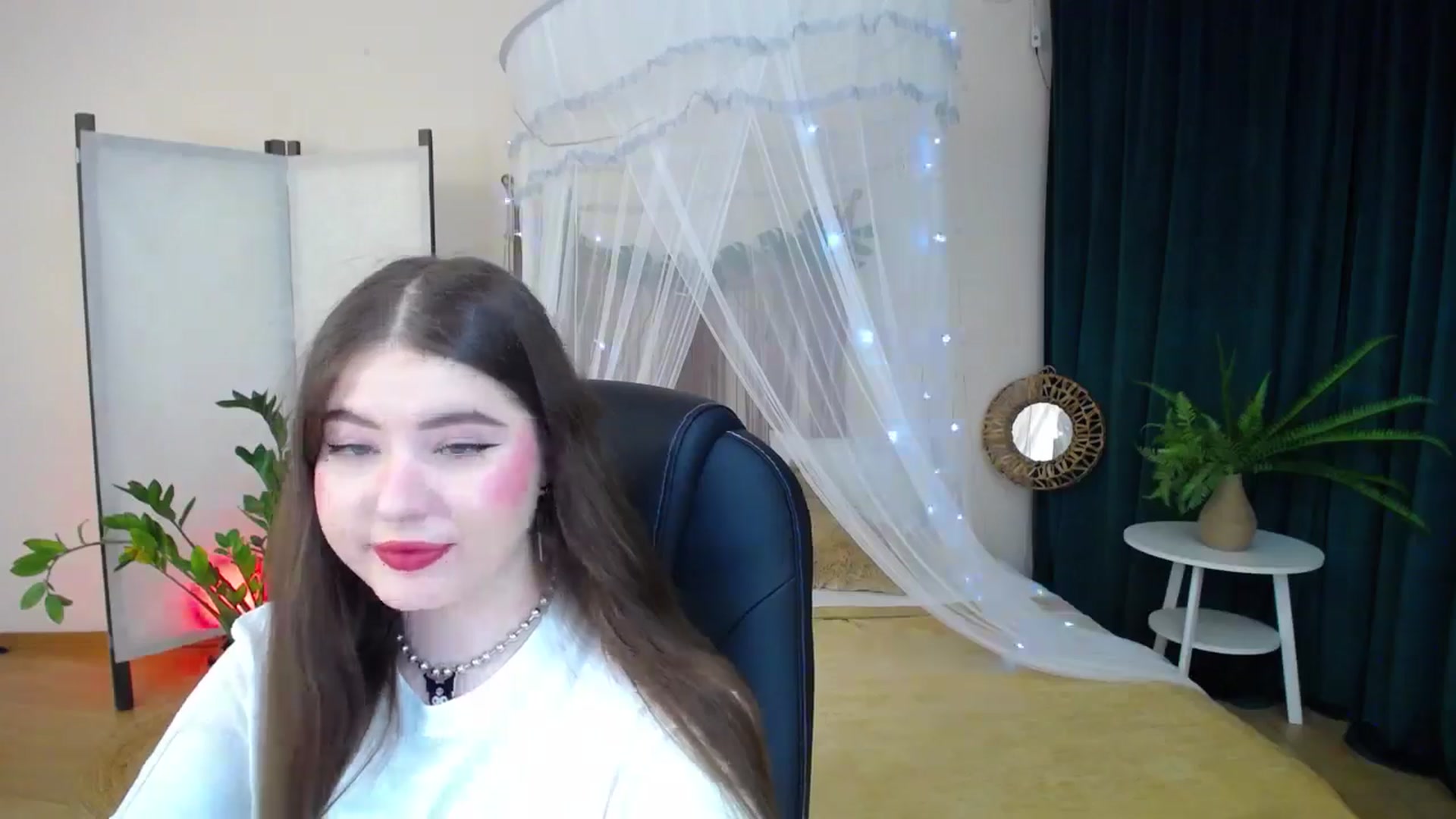 Gallery image thumbnail from AdmireMyEyes's myfreecams stream on, 01/21/2025, 19:00 image 7 of 20