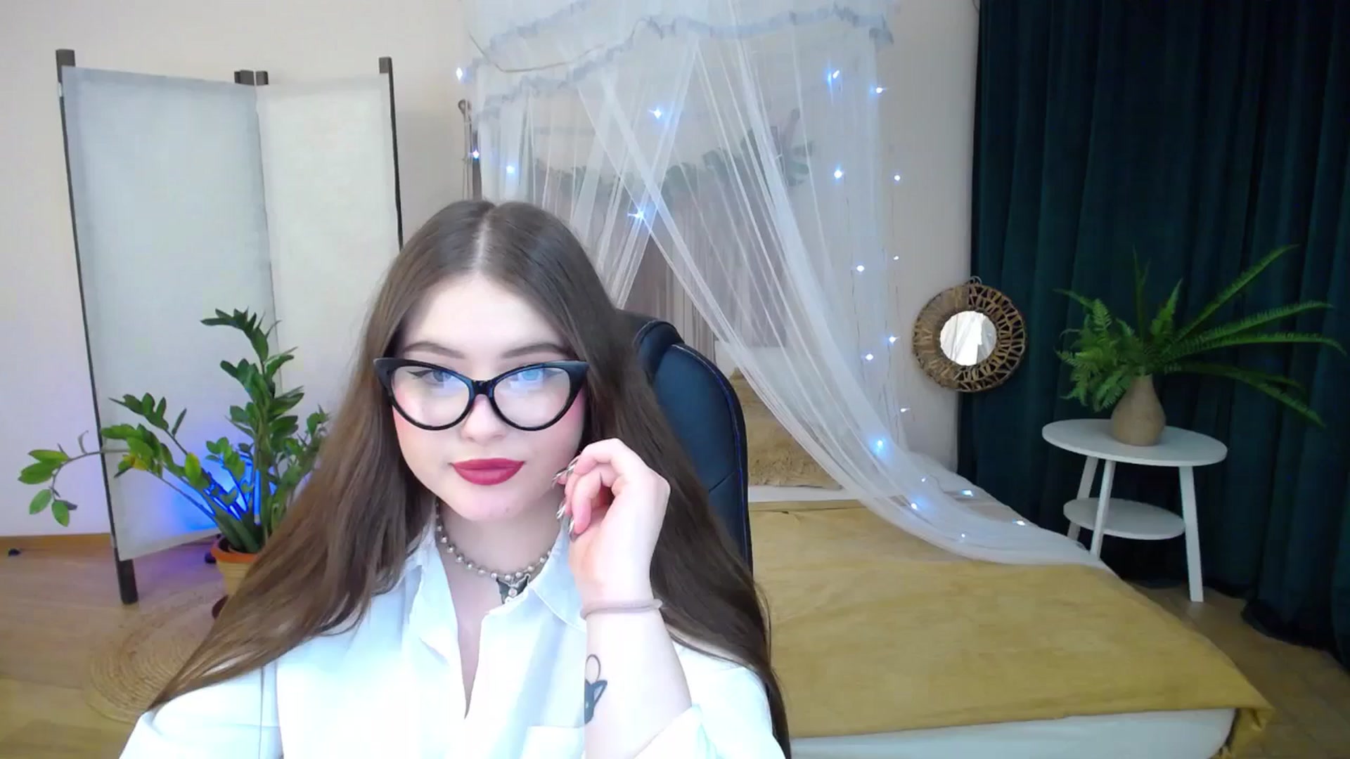 Gallery image thumbnail from AdmireMyEyes's myfreecams stream on, 01/21/2025, 23:47 image 1 of 20