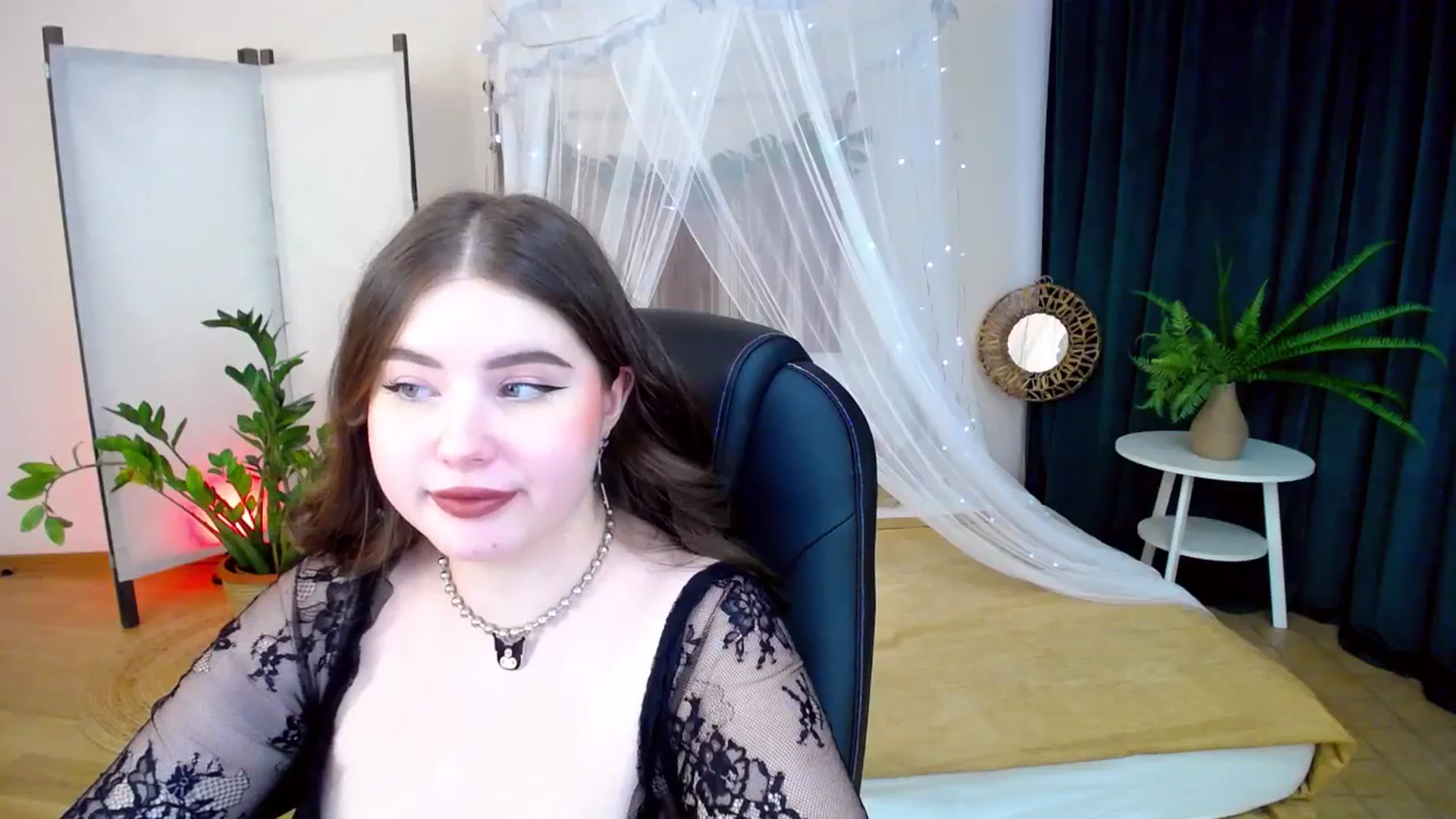Gallery image thumbnail from AdmireMyEyes's myfreecams stream on, 01/24/2025, 07:35 image 2 of 20