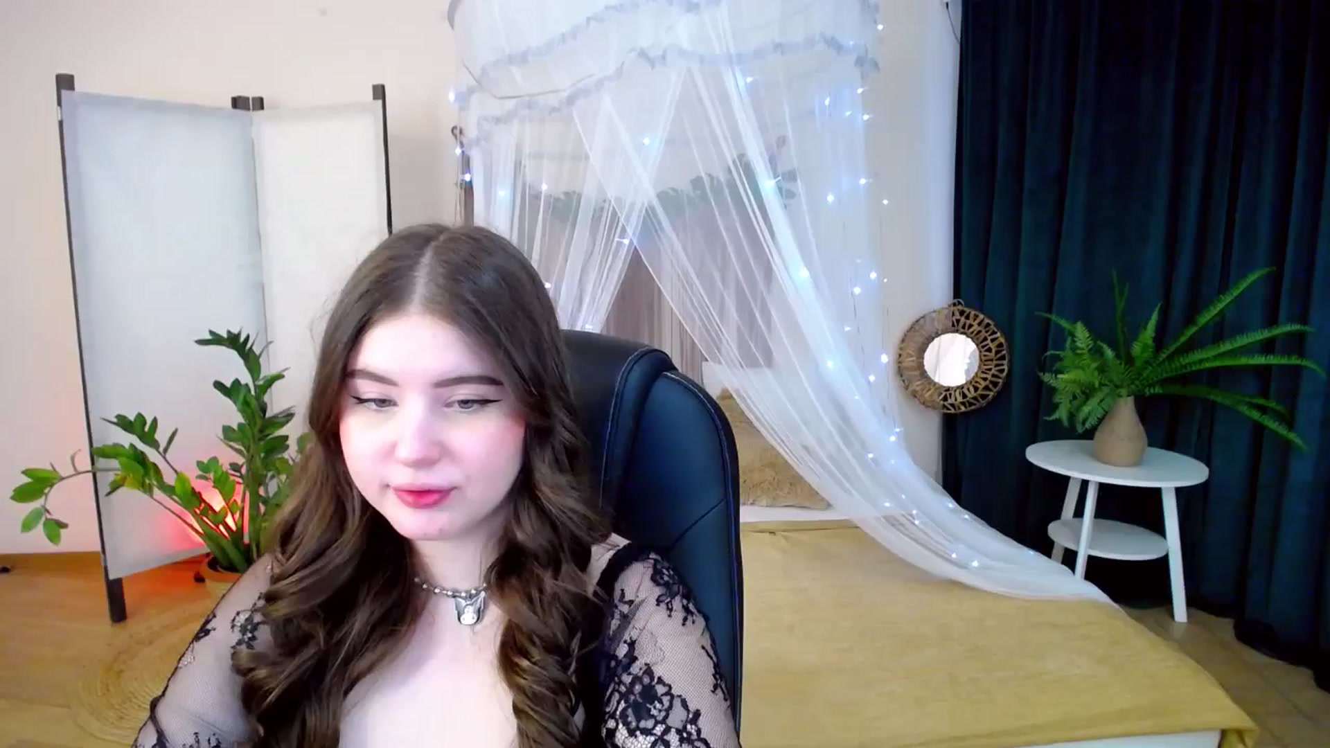 Gallery image thumbnail from AdmireMyEyes's myfreecams stream on, 01/24/2025, 09:26 image 1 of 20