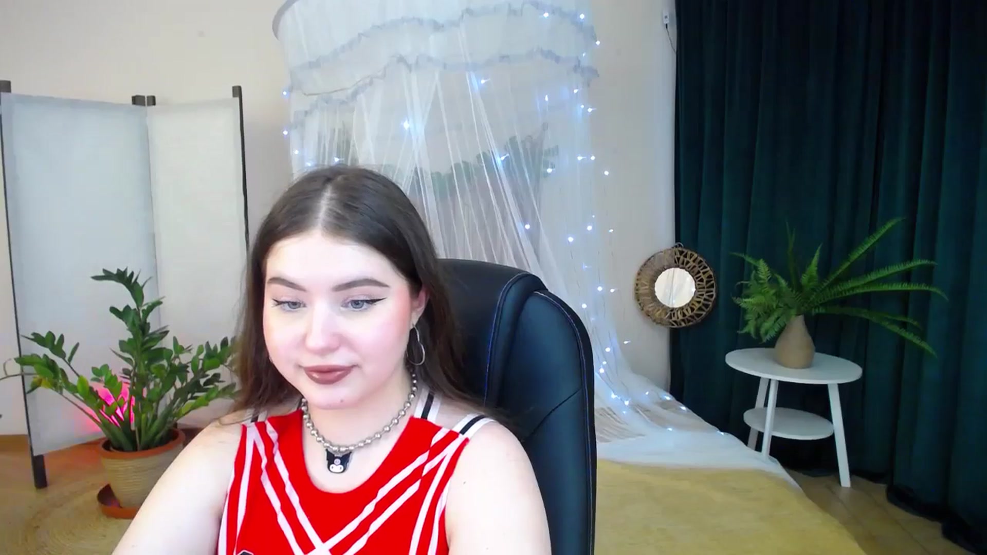 Gallery image thumbnail from AdmireMyEyes's myfreecams stream on, 01/25/2025, 09:47 image 19 of 20