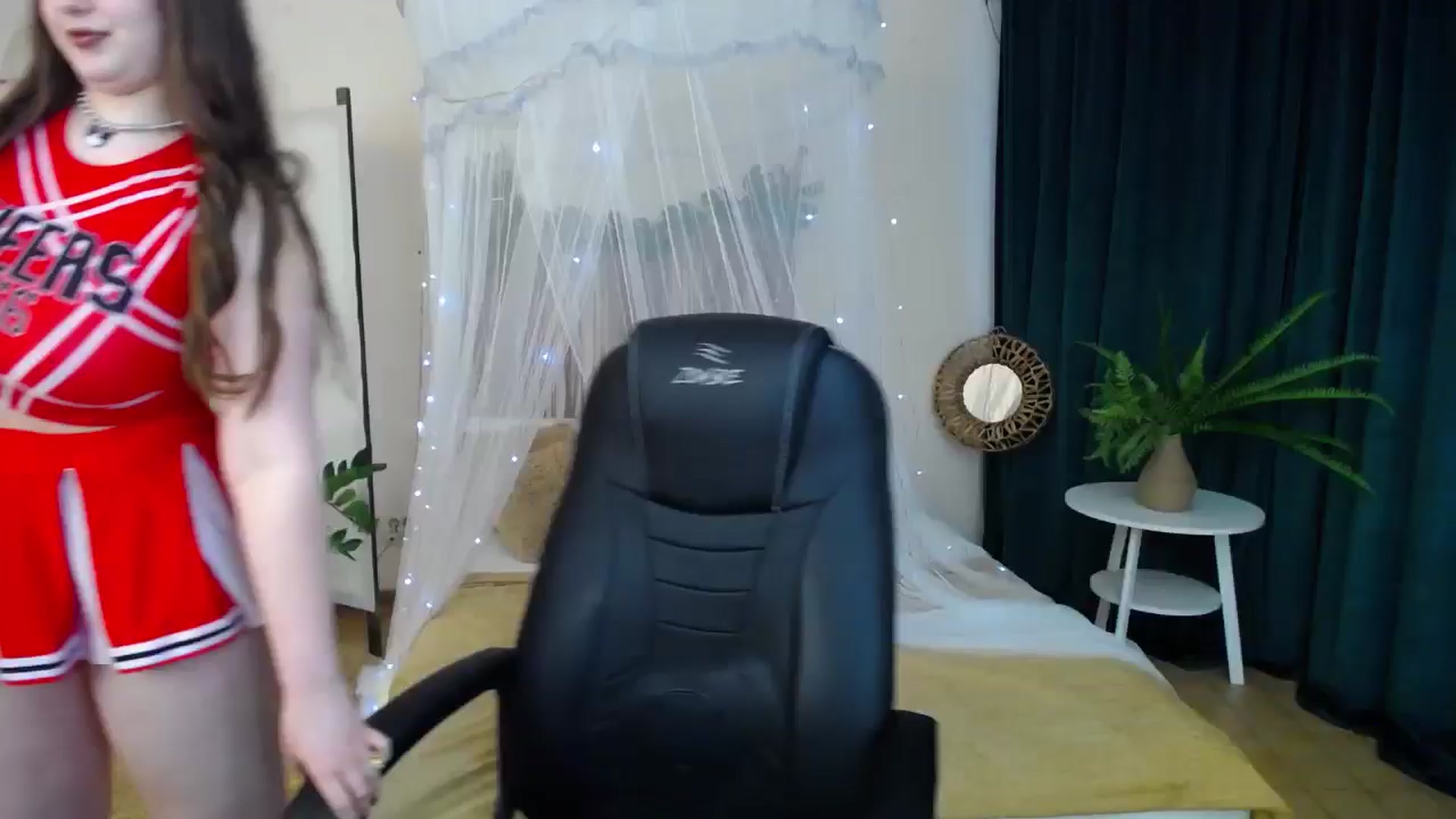Gallery image thumbnail from AdmireMyEyes's myfreecams stream on, 01/25/2025, 09:47 image 16 of 20