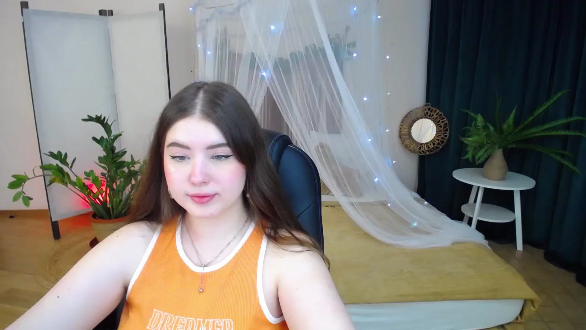 Gallery image thumbnail from AdmireMyEyes's myfreecams stream on, 01/26/2025, 10:46 image 5 of 20
