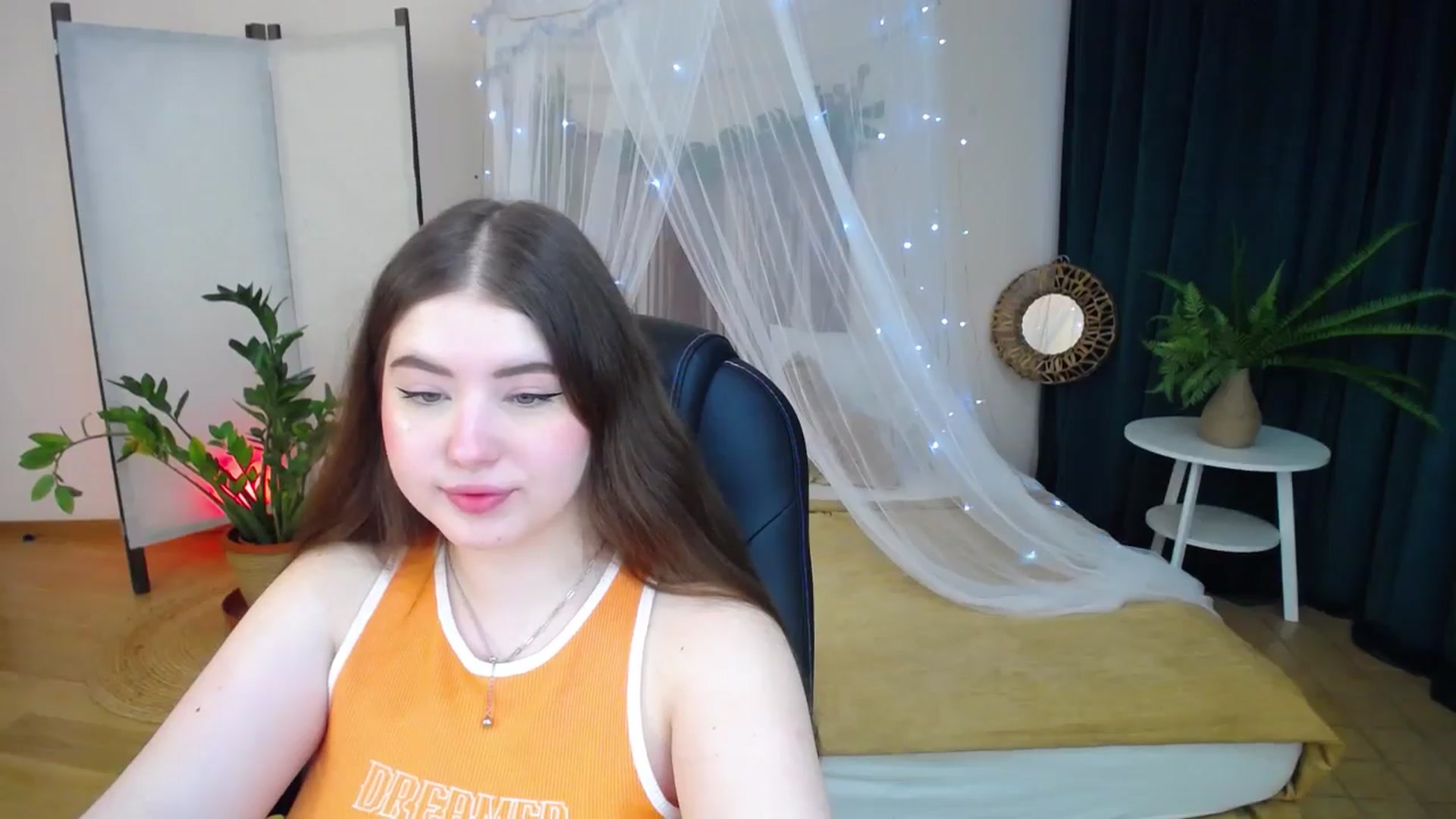 Gallery image thumbnail from AdmireMyEyes's myfreecams stream on, 01/26/2025, 10:46 image 2 of 20