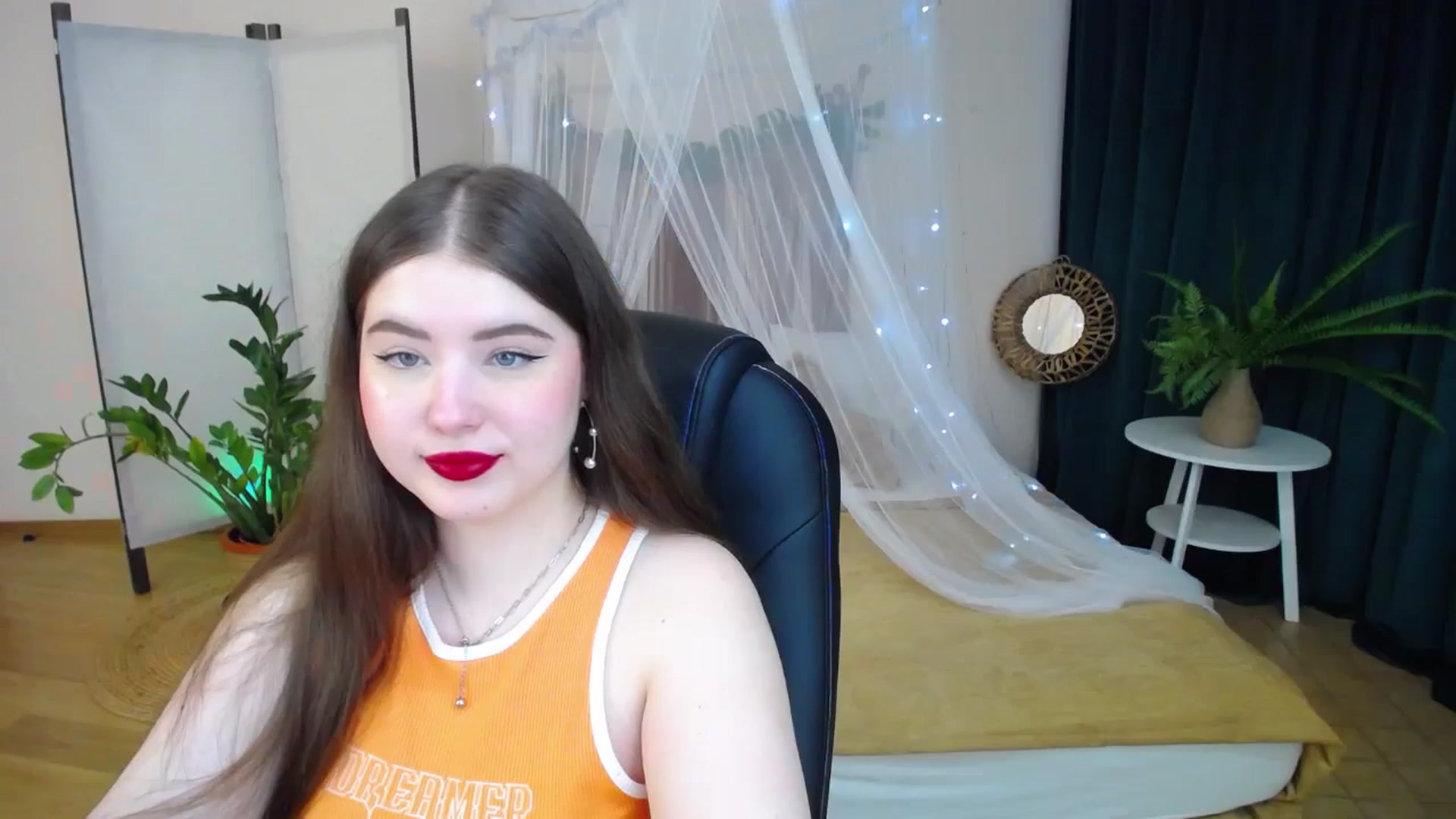 Gallery image thumbnail from AdmireMyEyes's myfreecams stream on, 01/26/2025, 10:46 image 11 of 20