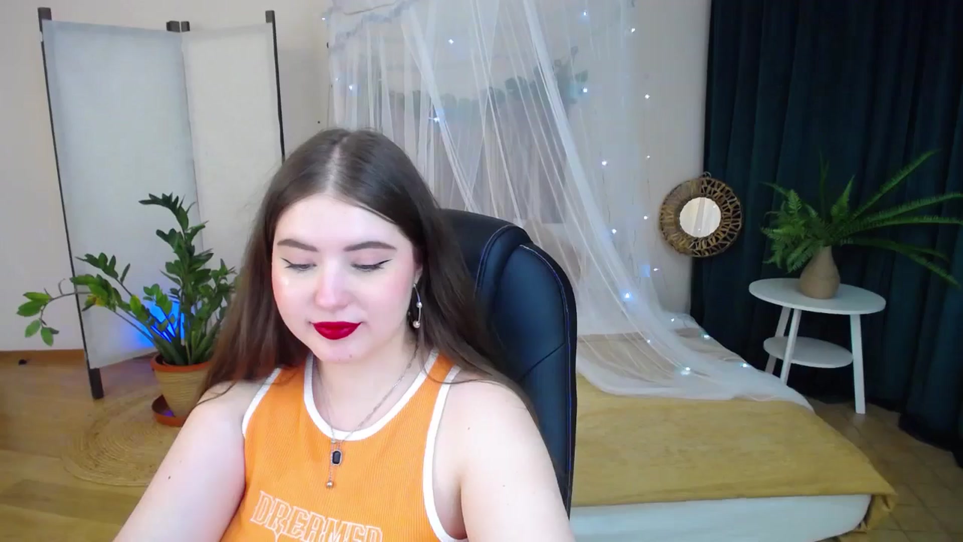 Gallery image thumbnail from AdmireMyEyes's myfreecams stream on, 01/26/2025, 13:56 image 3 of 20