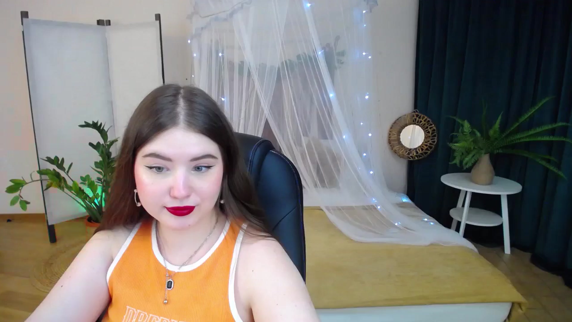 Gallery image thumbnail from AdmireMyEyes's myfreecams stream on, 01/26/2025, 14:30 image 11 of 20