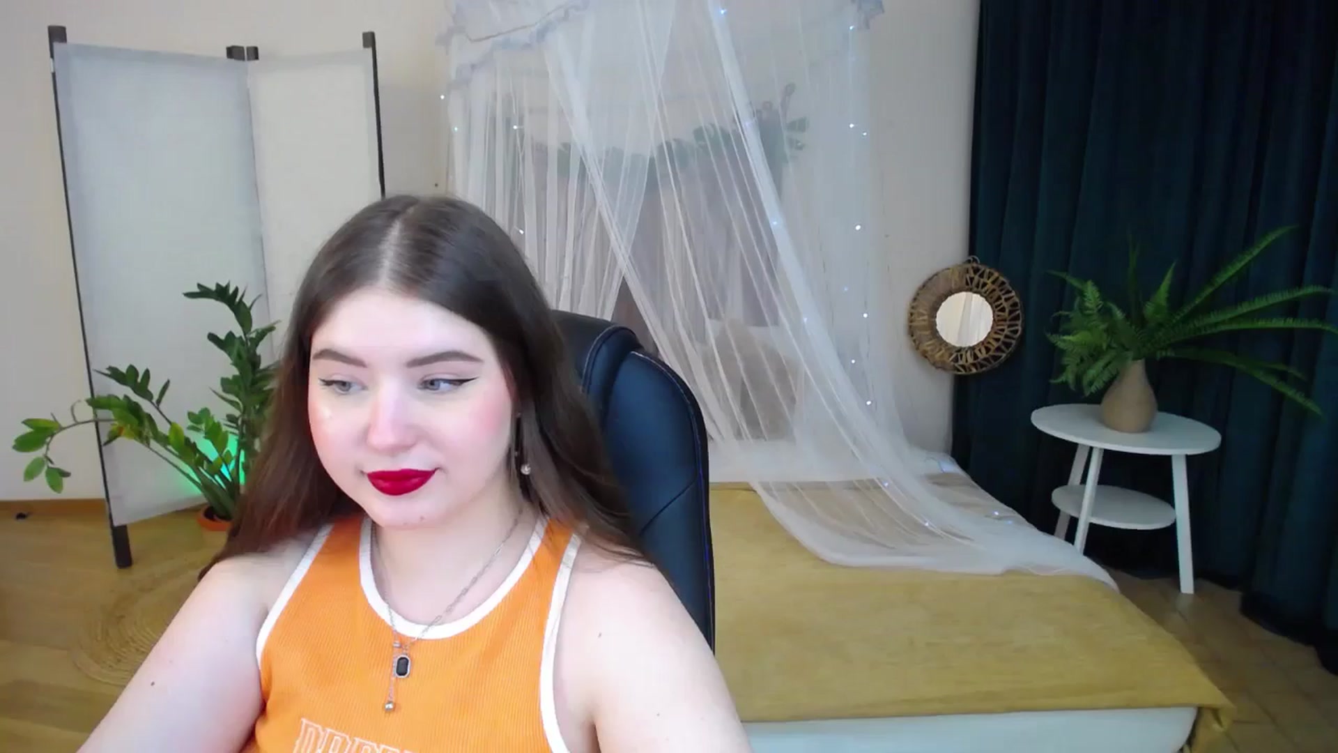 Gallery image thumbnail from AdmireMyEyes's myfreecams stream on, 01/26/2025, 14:30 image 12 of 20