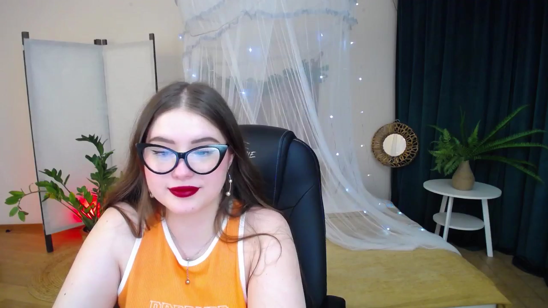 Gallery image thumbnail from AdmireMyEyes's myfreecams stream on, 01/26/2025, 16:47 image 5 of 20