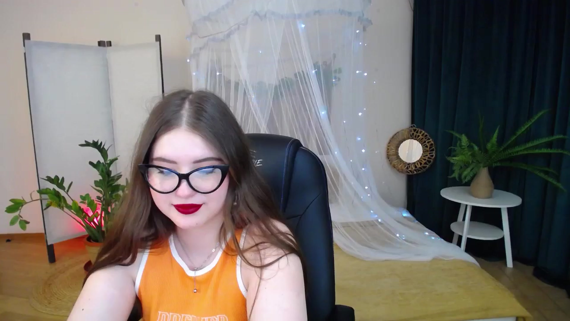 Gallery image thumbnail from AdmireMyEyes's myfreecams stream on, 01/26/2025, 16:47 image 9 of 20