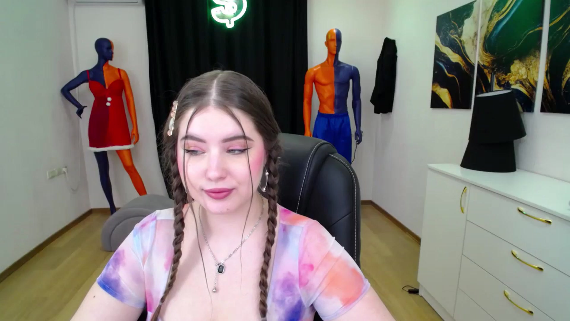 Gallery image thumbnail from AdmireMyEyes's myfreecams stream on, 01/27/2025, 19:09 image 13 of 20