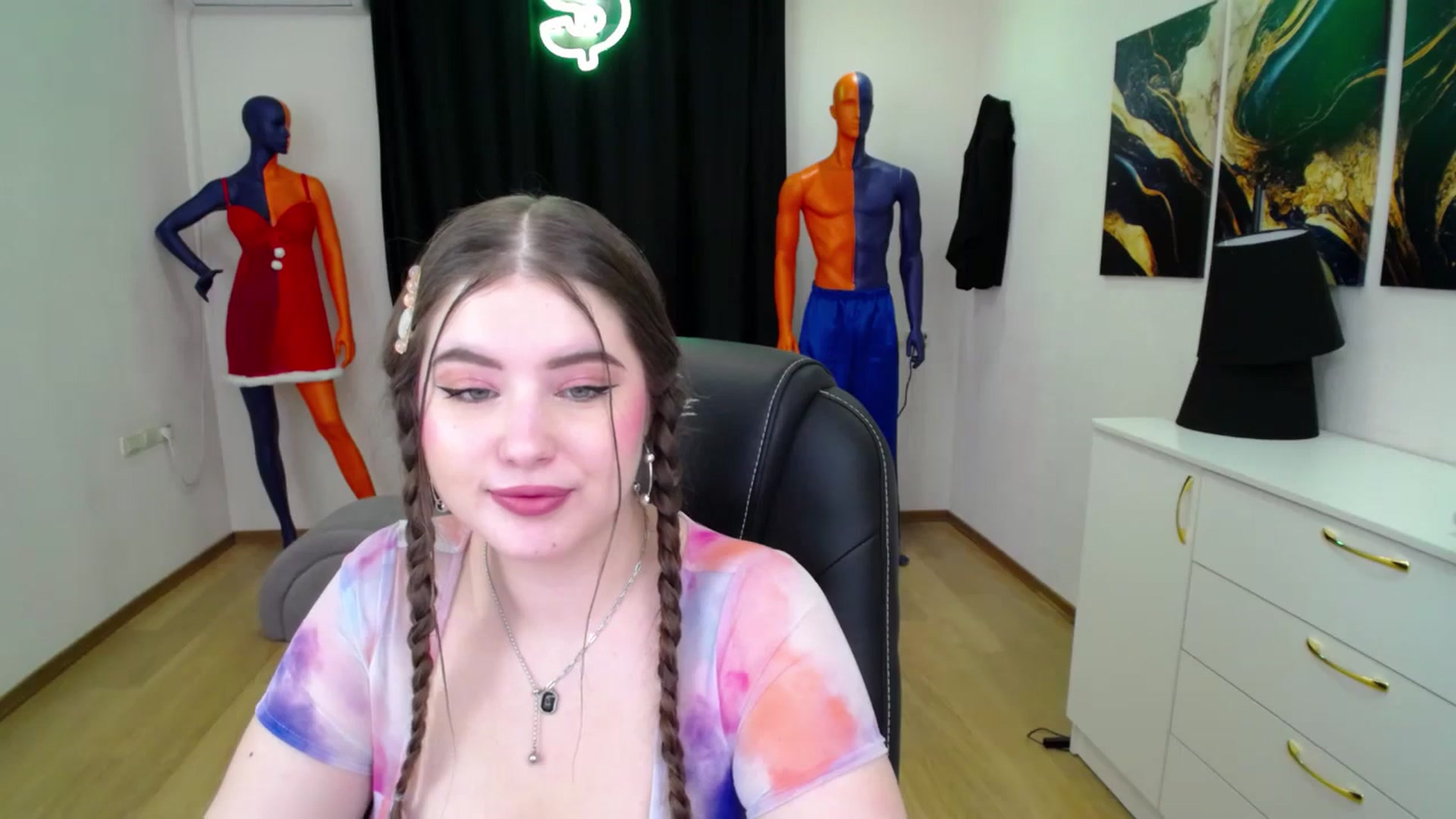 Gallery image thumbnail from AdmireMyEyes's myfreecams stream on, 01/27/2025, 19:09 image 3 of 20