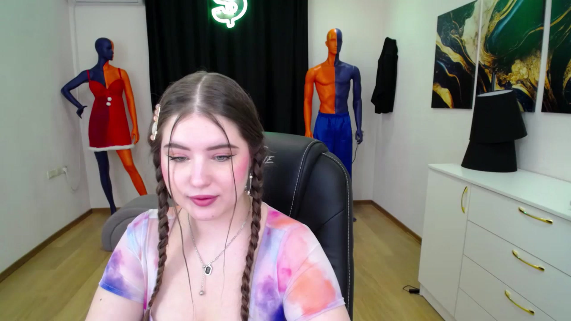 Gallery image thumbnail from AdmireMyEyes's myfreecams stream on, 01/27/2025, 19:09 image 9 of 20