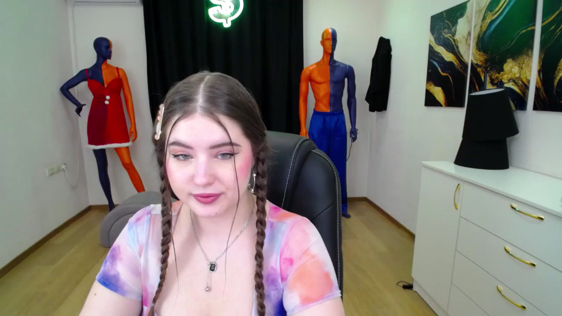 Gallery image thumbnail from AdmireMyEyes's myfreecams stream on, 01/27/2025, 19:09 image 1 of 20