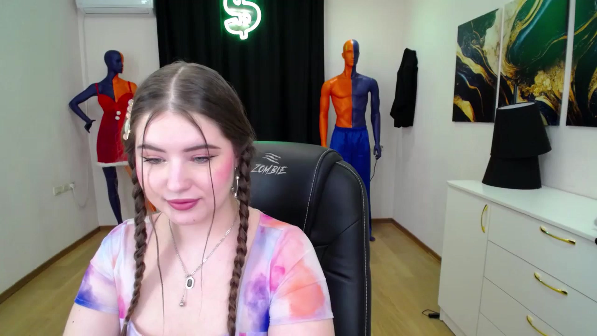 Gallery image thumbnail from AdmireMyEyes's myfreecams stream on, 01/27/2025, 19:43 image 18 of 20