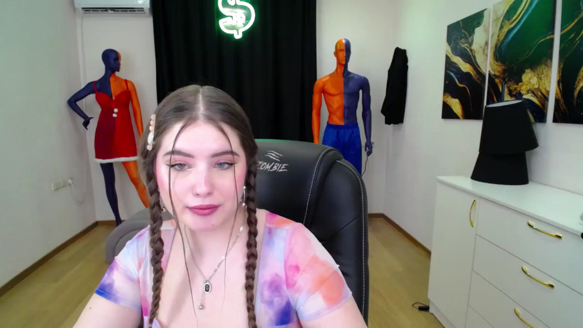 Gallery image thumbnail from AdmireMyEyes's myfreecams stream on, 01/27/2025, 19:43 image 16 of 20