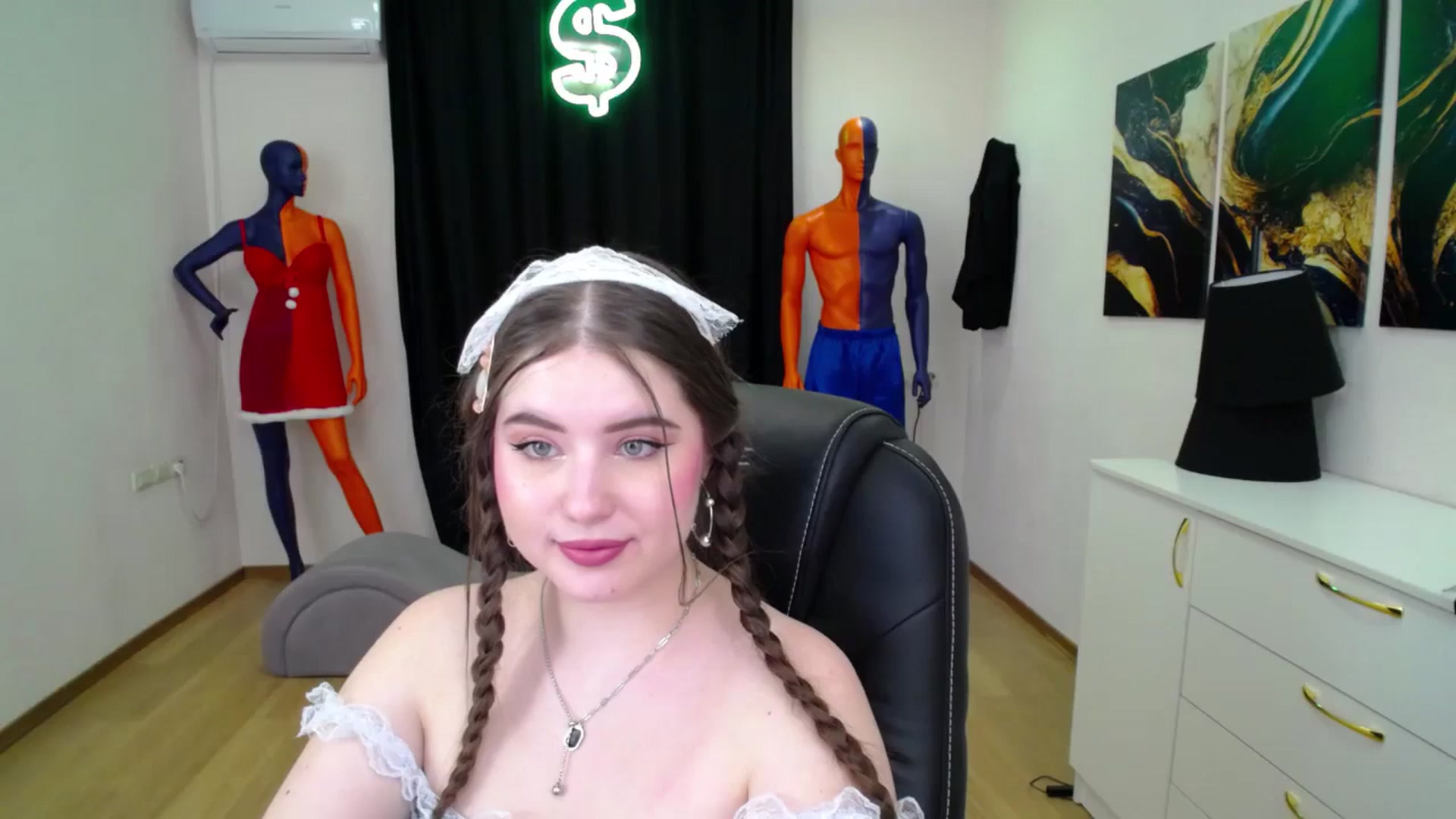 Gallery image thumbnail from AdmireMyEyes's myfreecams stream on, 01/28/2025, 01:07 image 14 of 20