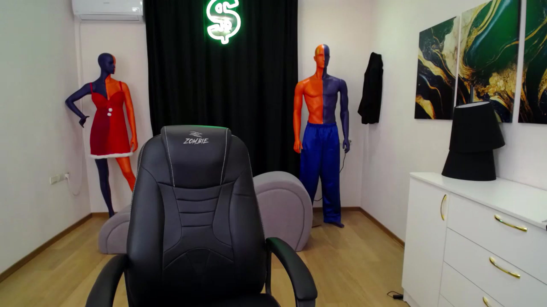 Gallery image thumbnail from AdmireMyEyes's myfreecams stream on, 01/28/2025, 01:07 image 19 of 20