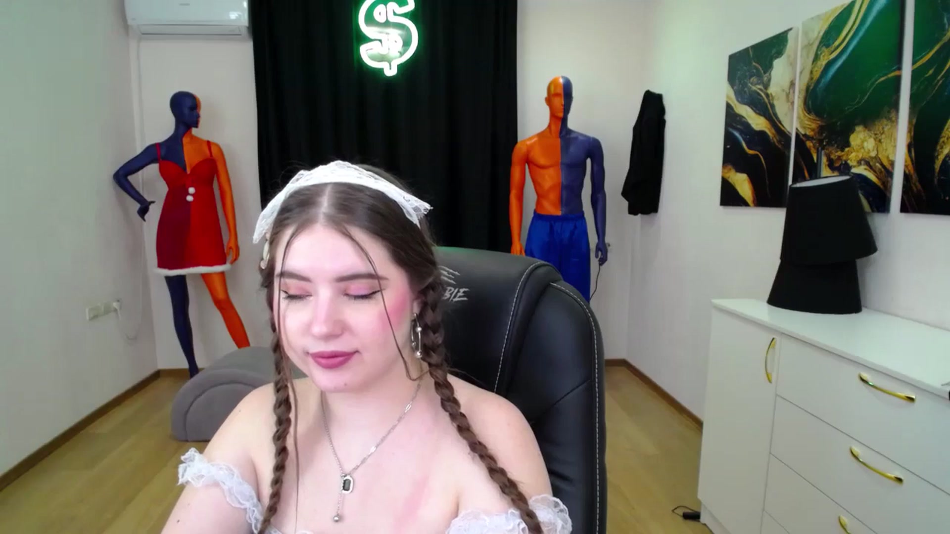 Gallery image thumbnail from AdmireMyEyes's myfreecams stream on, 01/28/2025, 01:07 image 10 of 20