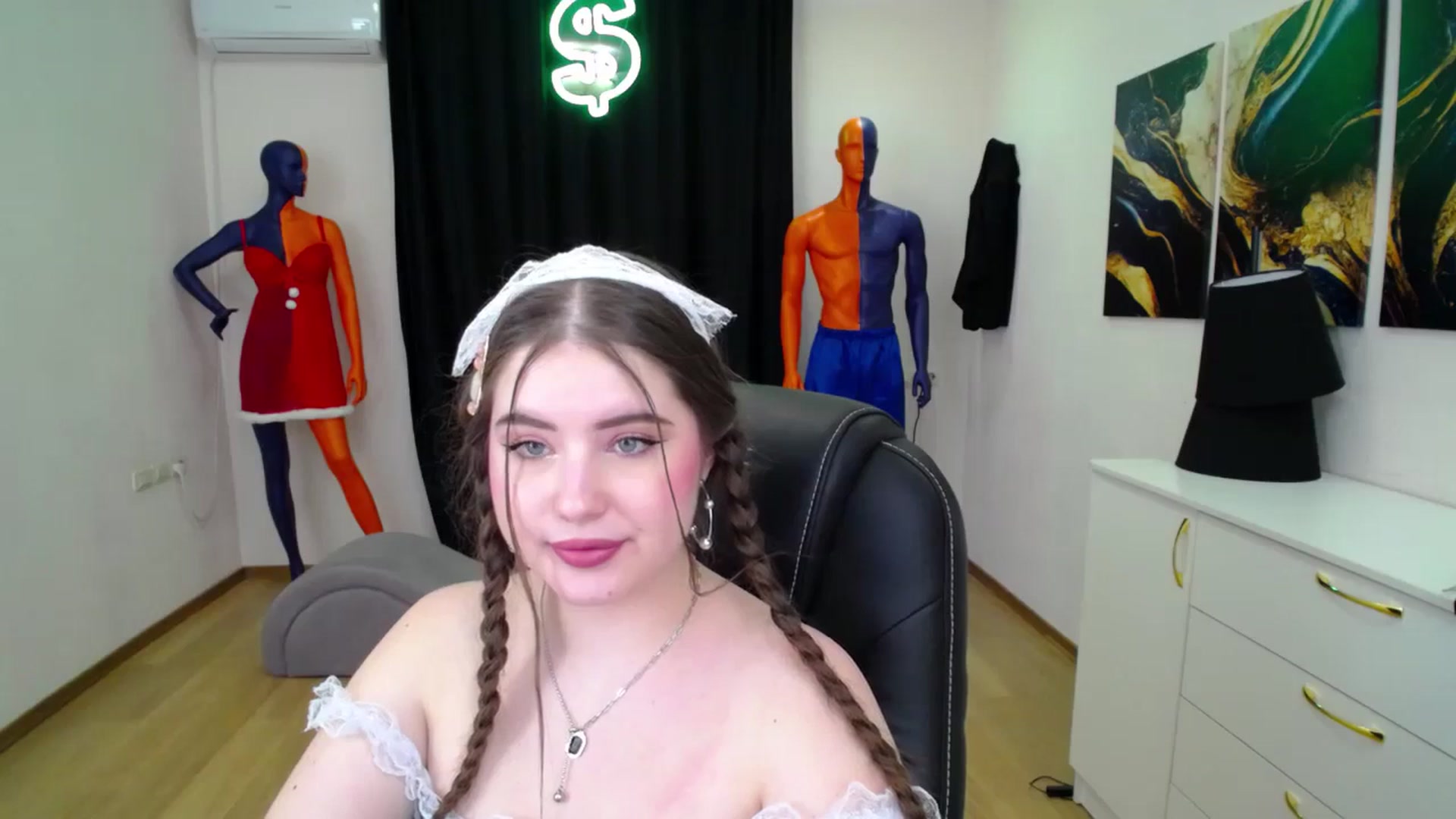 Gallery image thumbnail from AdmireMyEyes's myfreecams stream on, 01/28/2025, 01:07 image 12 of 20