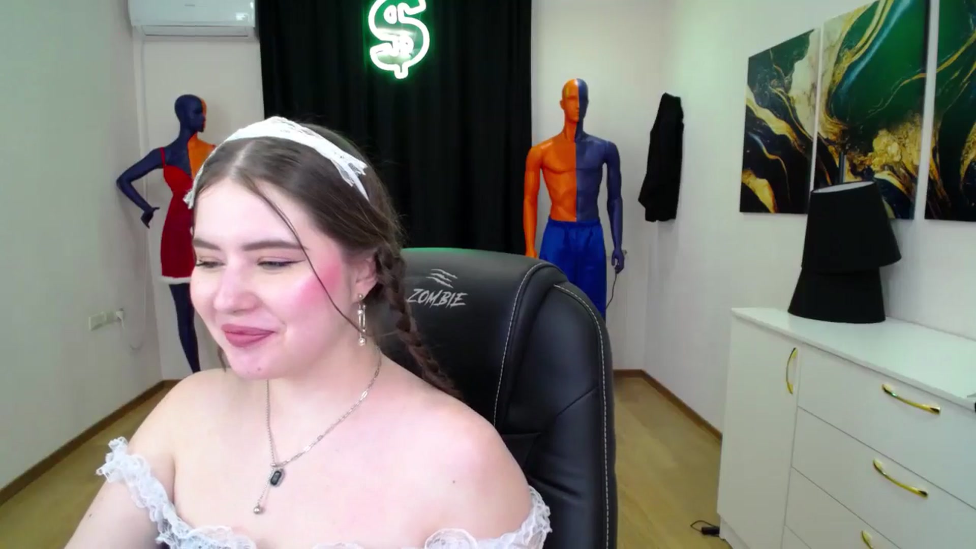 Gallery image thumbnail from AdmireMyEyes's myfreecams stream on, 01/28/2025, 01:07 image 17 of 20