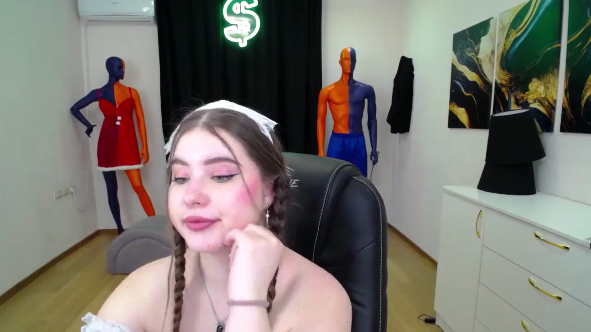 Gallery image thumbnail from AdmireMyEyes's myfreecams stream on, 01/28/2025, 01:07 image 2 of 20