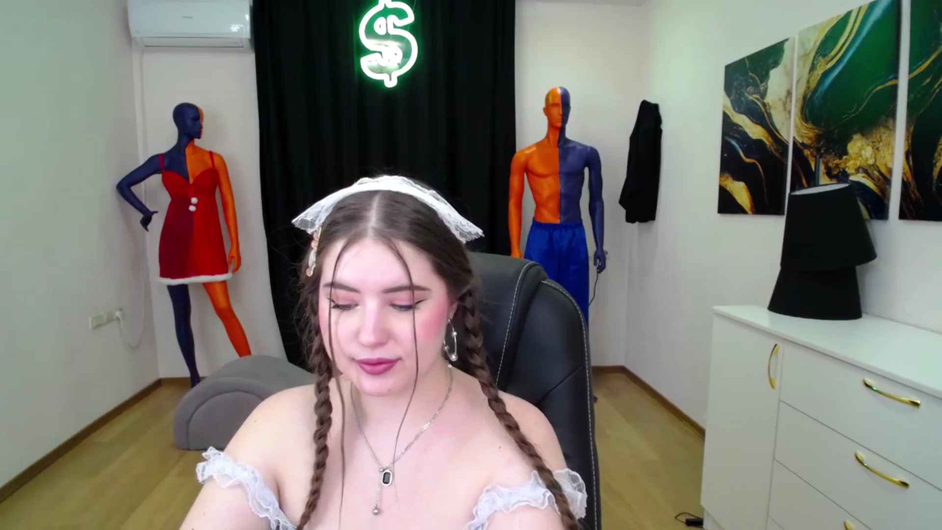 Gallery image thumbnail from AdmireMyEyes's myfreecams stream on, 01/28/2025, 02:23 image 19 of 20