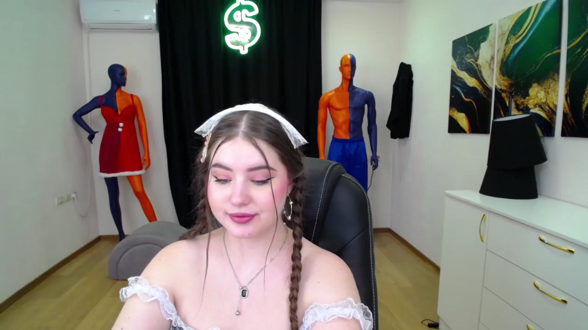 Gallery image thumbnail from AdmireMyEyes's myfreecams stream on, 01/28/2025, 02:23 image 12 of 20