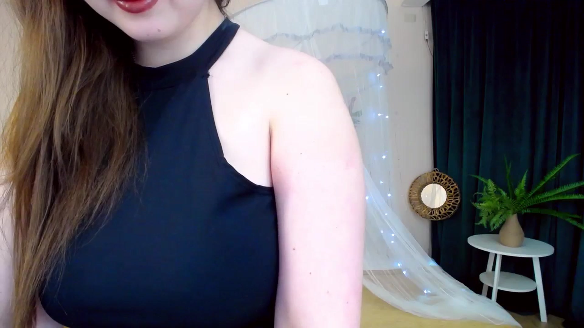 Gallery image thumbnail from AdmireMyEyes's myfreecams stream on, 01/28/2025, 18:52 image 20 of 20