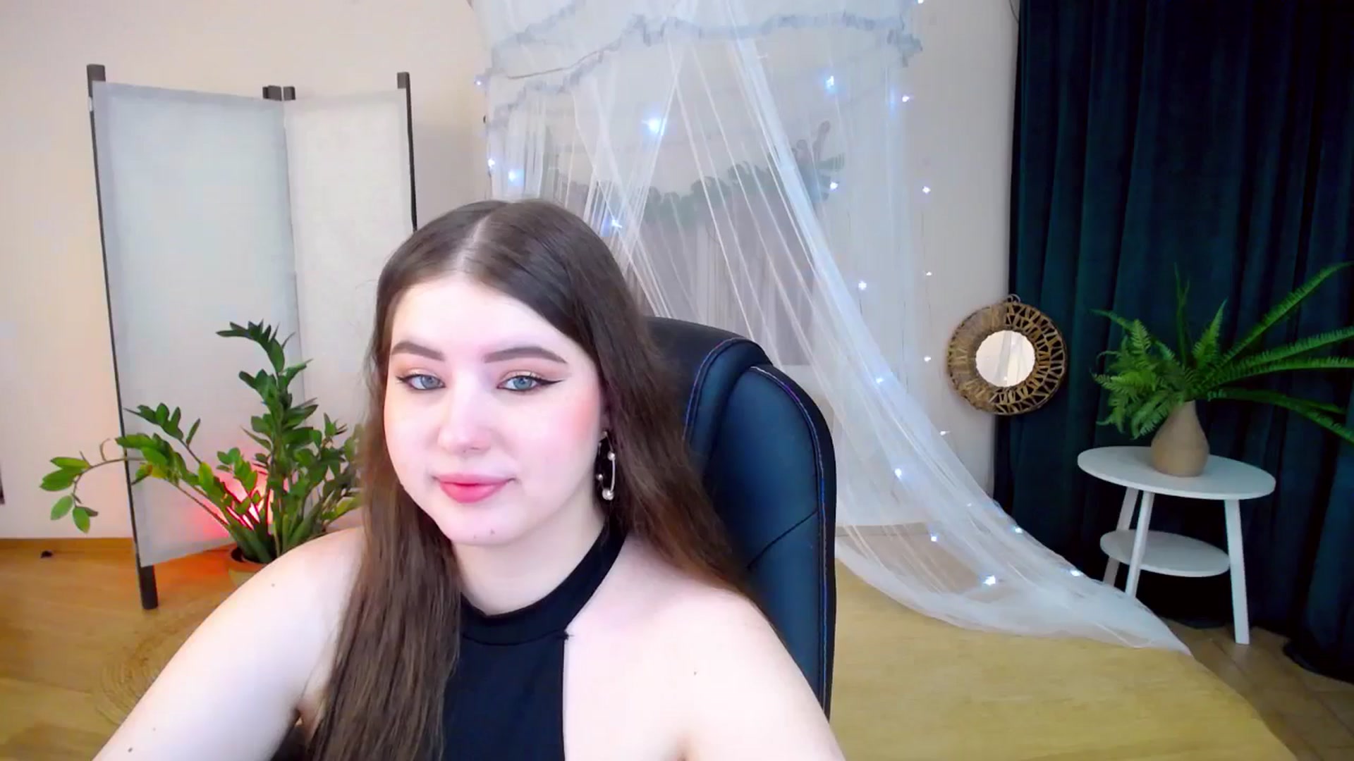 Gallery image thumbnail from AdmireMyEyes's myfreecams stream on, 01/28/2025, 18:52 image 3 of 20