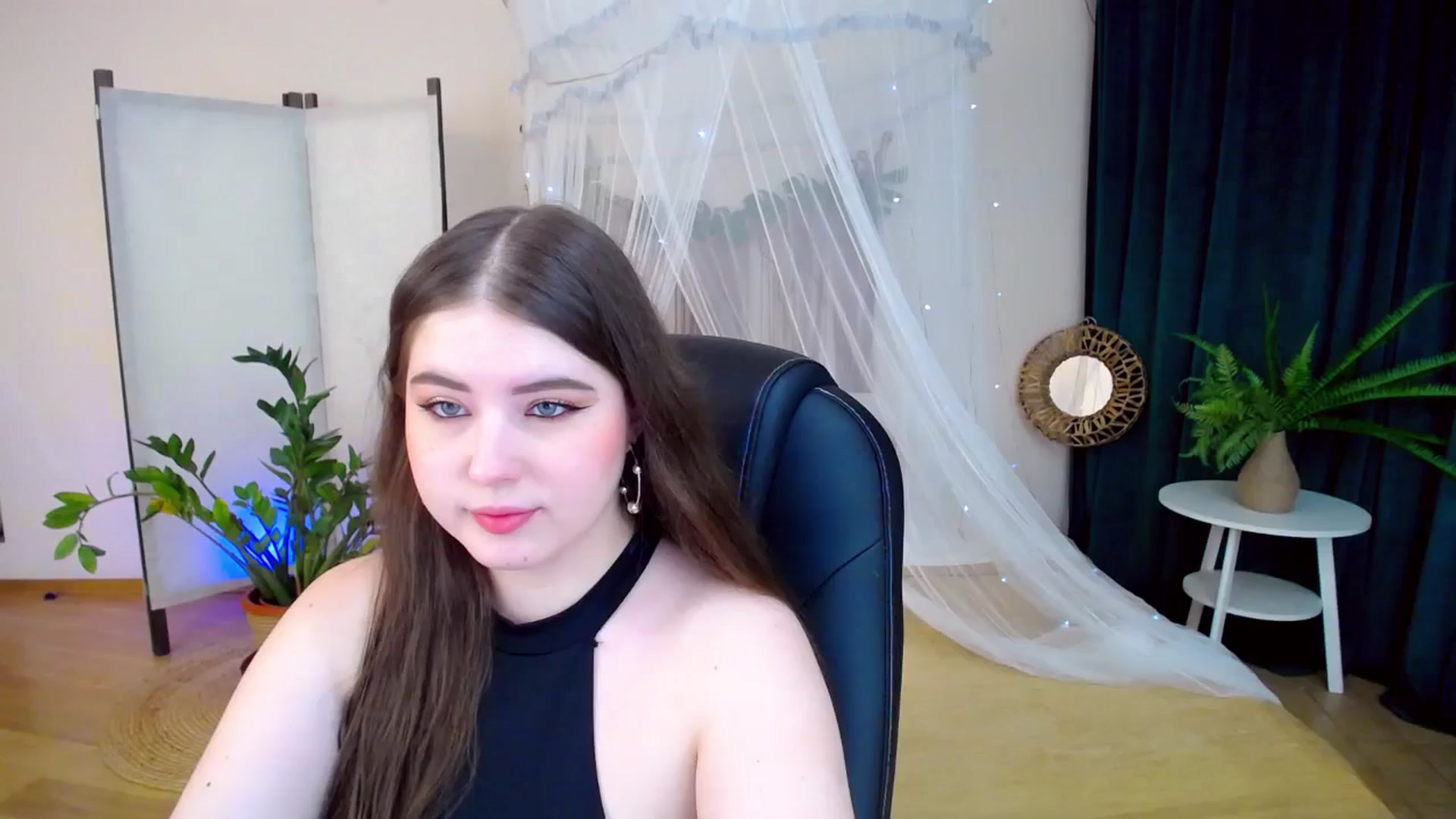 Gallery image thumbnail from AdmireMyEyes's myfreecams stream on, 01/28/2025, 18:52 image 1 of 20