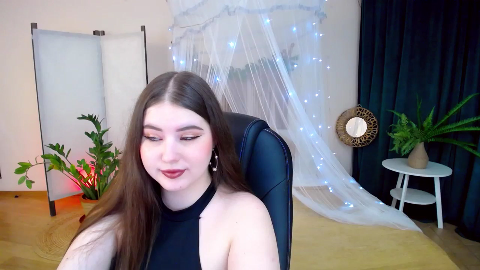 Gallery image thumbnail from AdmireMyEyes's myfreecams stream on, 01/28/2025, 18:52 image 15 of 20