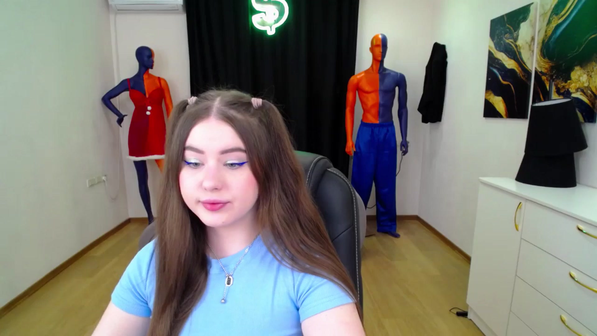 Gallery image thumbnail from AdmireMyEyes's myfreecams stream on, 01/29/2025, 19:29 image 2 of 20