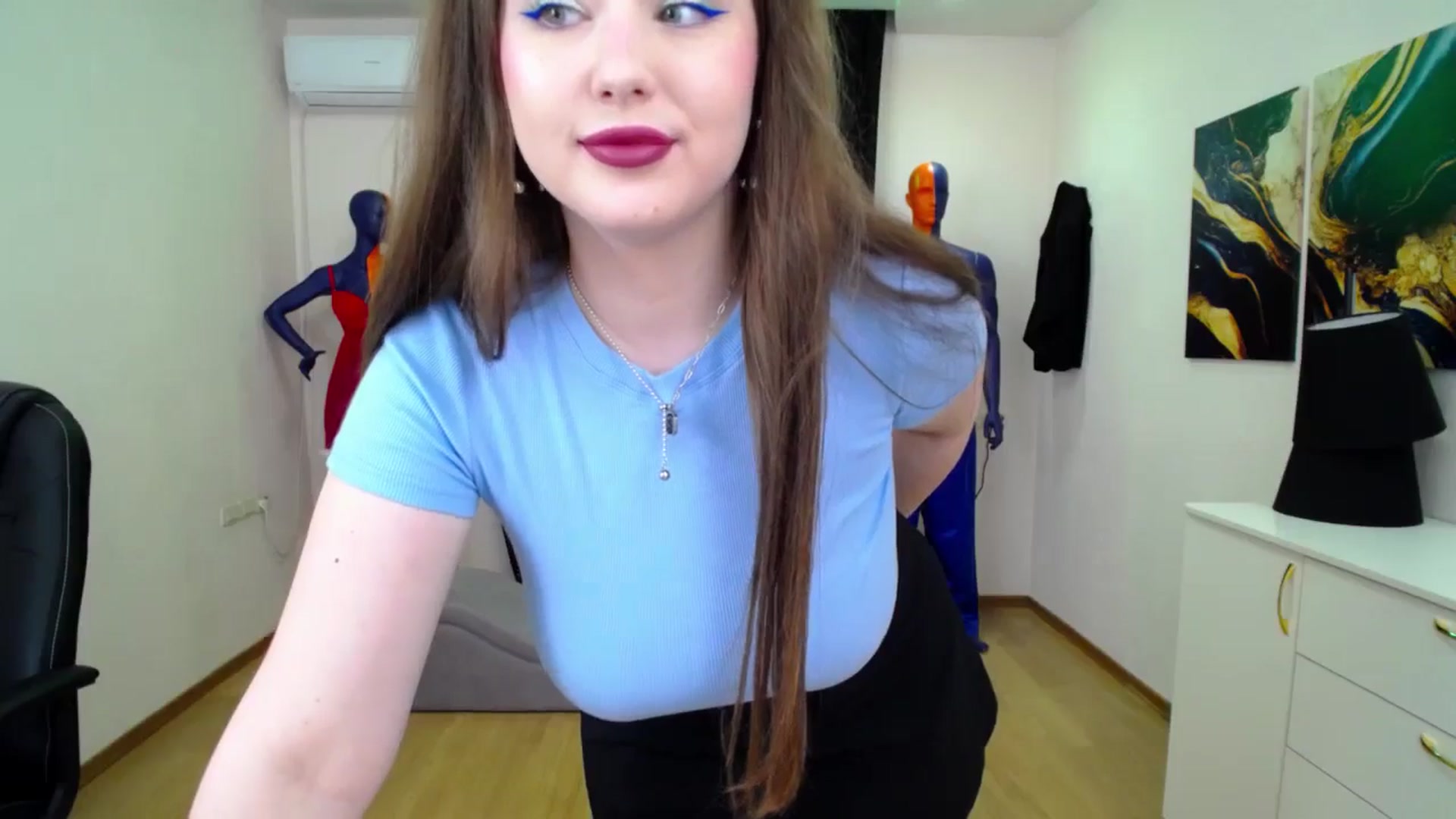 Gallery image thumbnail from AdmireMyEyes's myfreecams stream on, 01/29/2025, 19:29 image 15 of 20