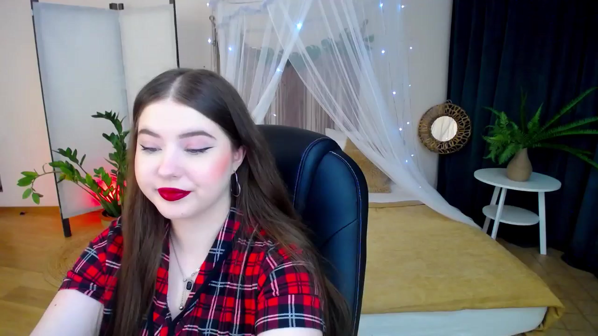 Gallery image thumbnail from AdmireMyEyes's myfreecams stream on, 01/31/2025, 19:45 image 5 of 20