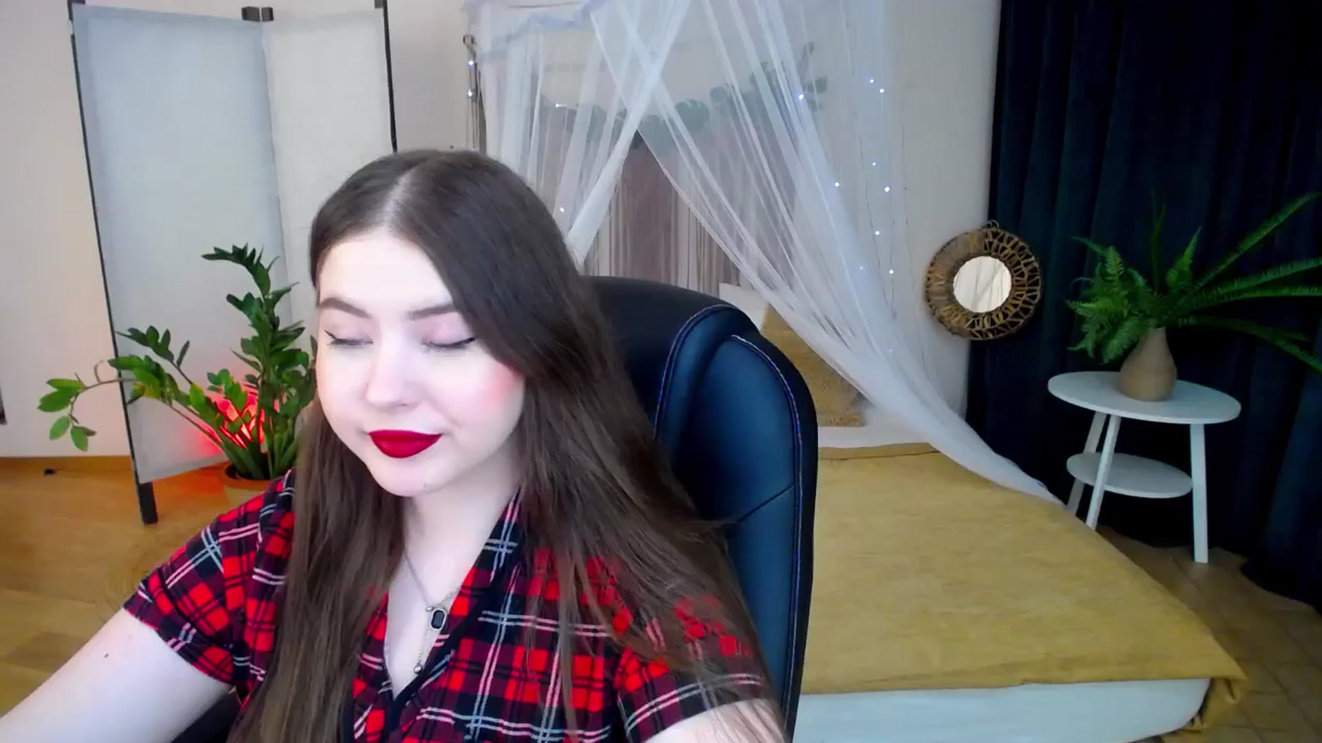 Gallery image thumbnail from AdmireMyEyes's myfreecams stream on, 01/31/2025, 19:45 image 7 of 20