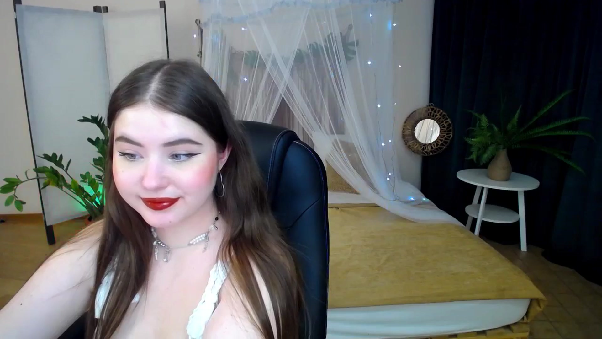 Gallery image thumbnail from AdmireMyEyes's myfreecams stream on, 02/04/2025, 07:46 image 17 of 20