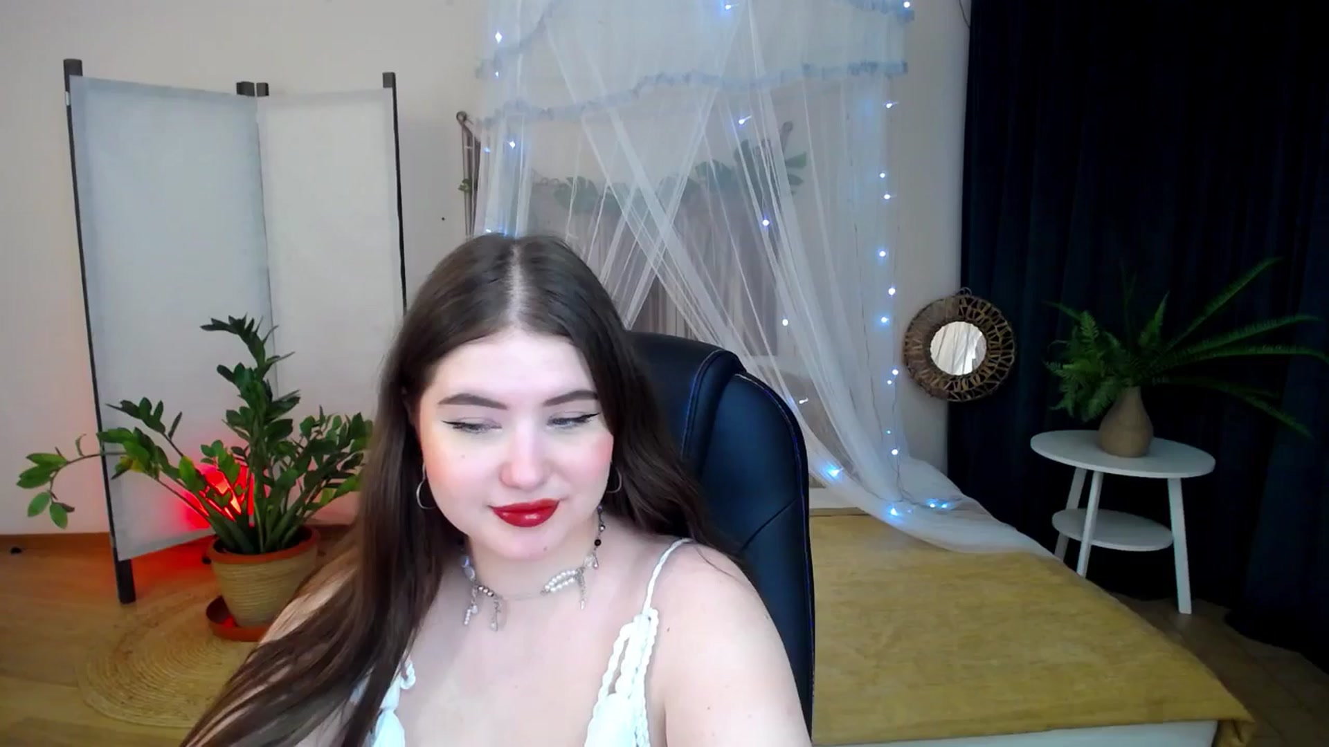 Gallery image thumbnail from AdmireMyEyes's myfreecams stream on, 02/04/2025, 09:43 image 11 of 20