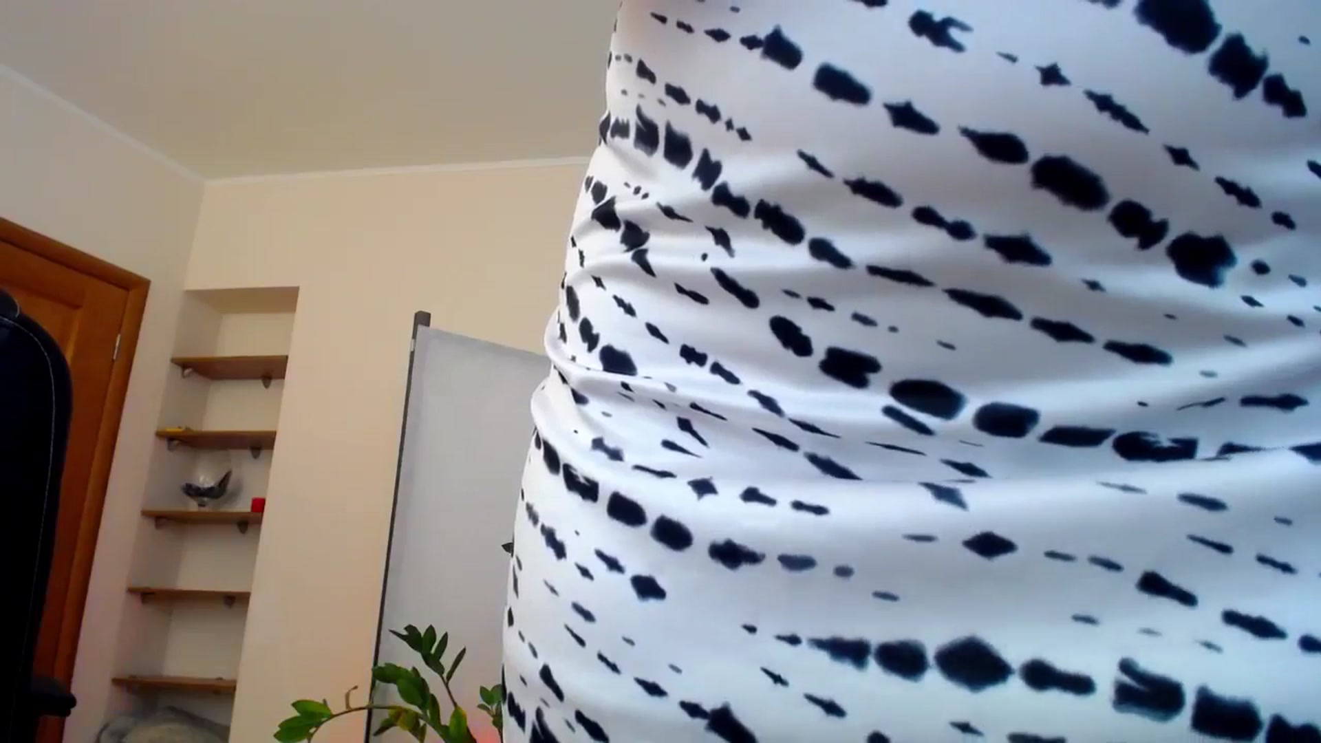 Gallery image thumbnail from AdmireMyEyes's myfreecams stream on, 02/04/2025, 09:43 image 6 of 20