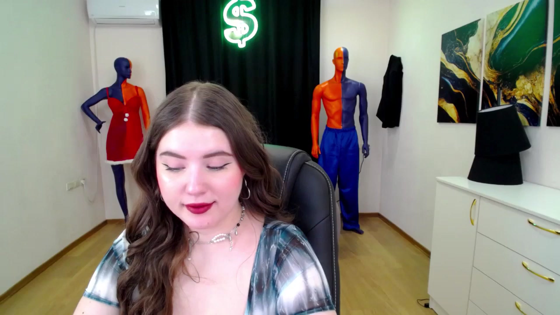 Gallery image thumbnail from AdmireMyEyes's myfreecams stream on, 02/05/2025, 09:12 image 12 of 20