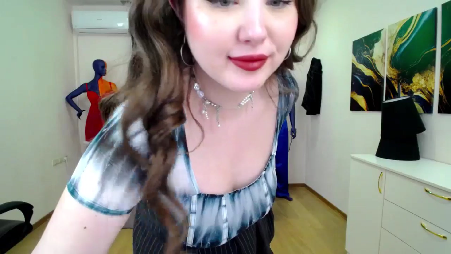 Gallery image thumbnail from AdmireMyEyes's myfreecams stream on, 02/05/2025, 09:12 image 20 of 20