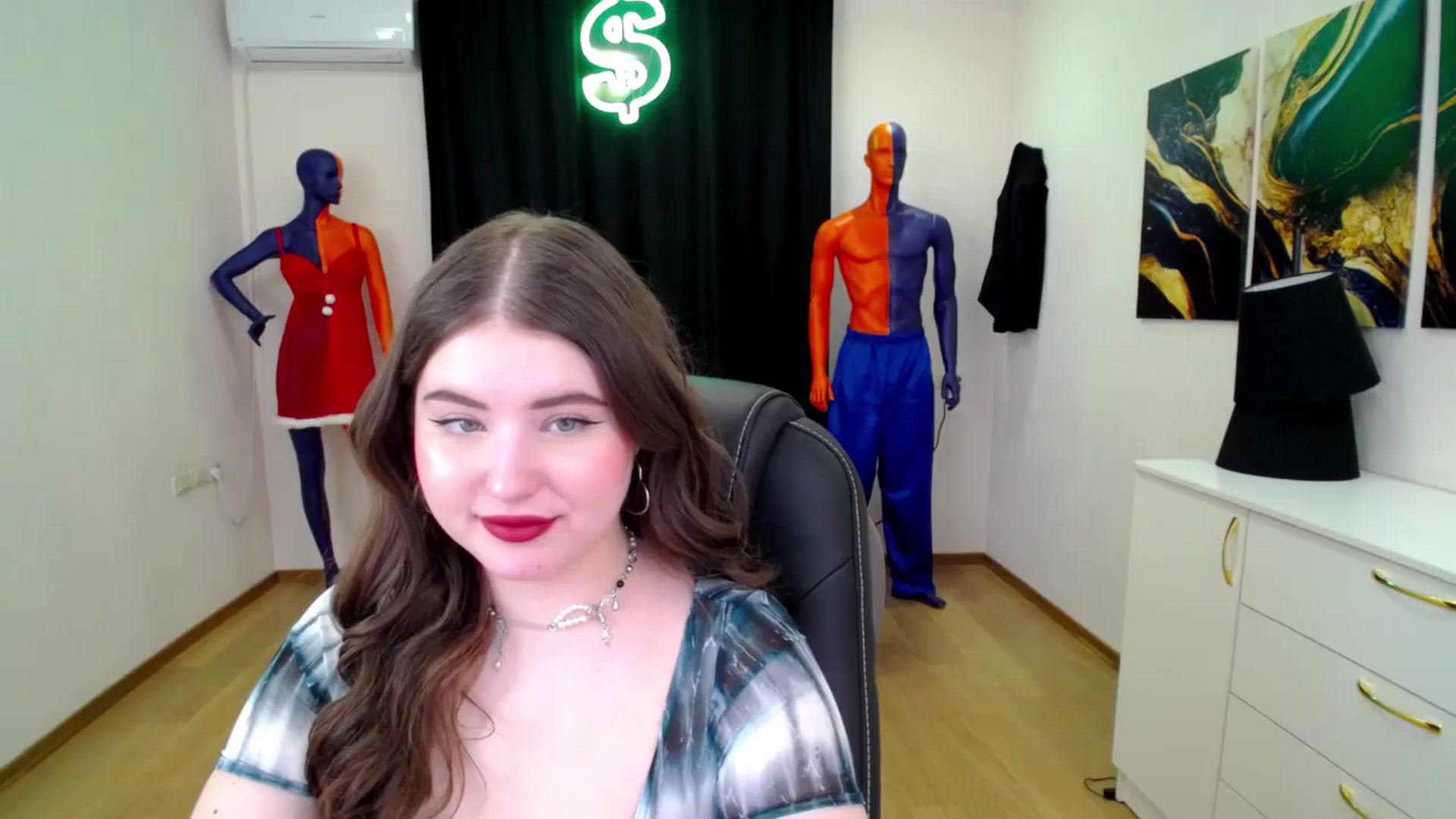 Gallery image thumbnail from AdmireMyEyes's myfreecams stream on, 02/05/2025, 09:12 image 13 of 20