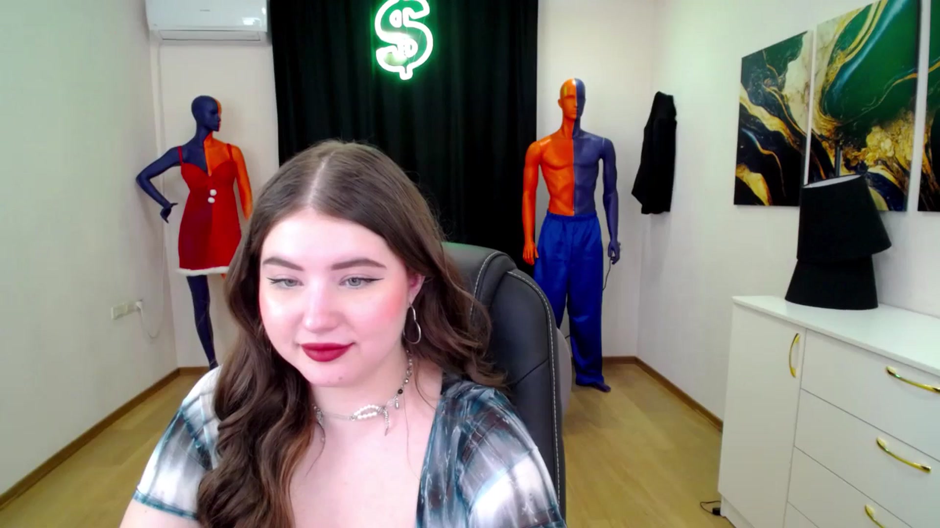 Gallery image thumbnail from AdmireMyEyes's myfreecams stream on, 02/05/2025, 09:12 image 16 of 20