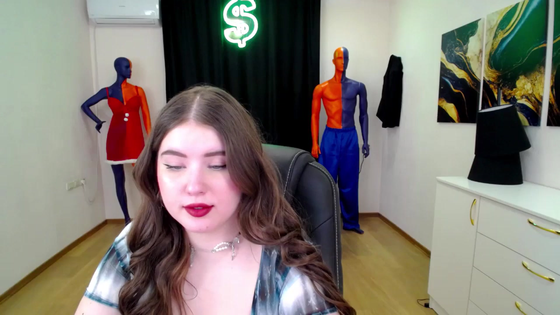Gallery image thumbnail from AdmireMyEyes's myfreecams stream on, 02/05/2025, 09:12 image 14 of 20