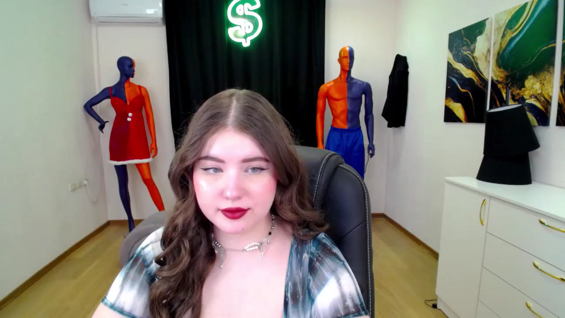 Gallery image thumbnail from AdmireMyEyes's myfreecams stream on, 02/05/2025, 09:12 image 2 of 20