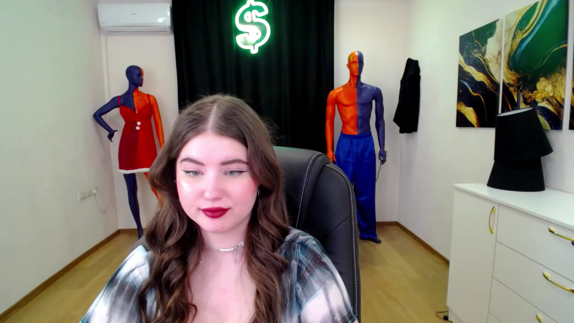 Gallery image thumbnail from AdmireMyEyes's myfreecams stream on, 02/05/2025, 09:48 image 4 of 20