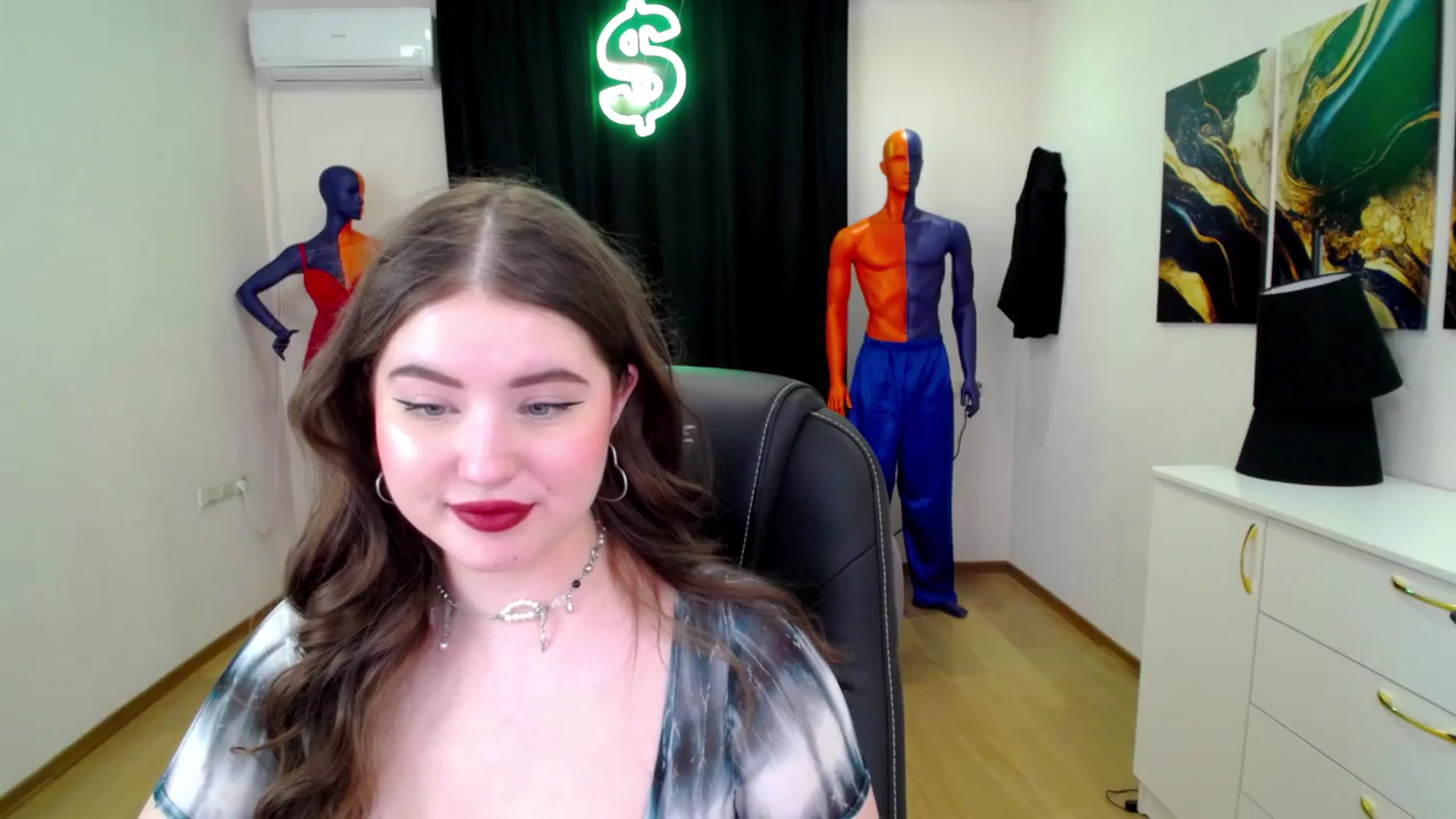 Gallery image thumbnail from AdmireMyEyes's myfreecams stream on, 02/05/2025, 09:48 image 12 of 20