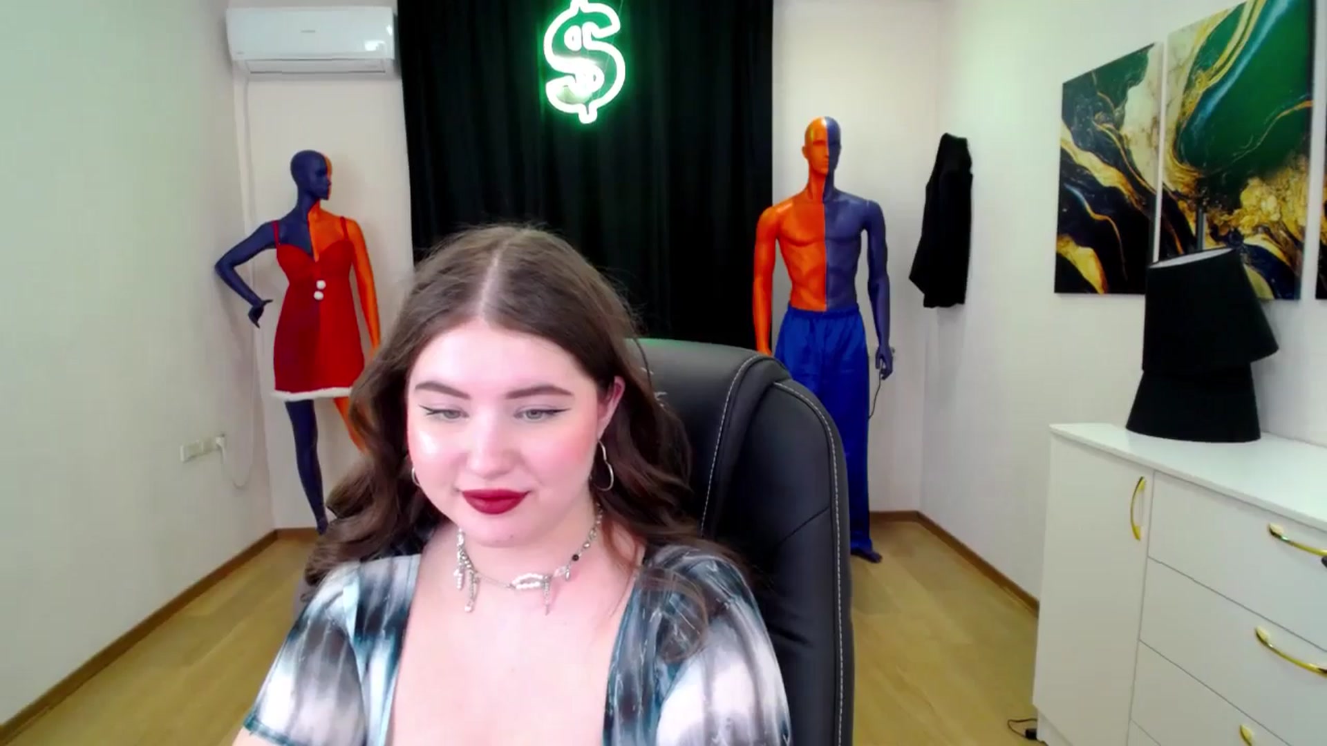 Gallery image thumbnail from AdmireMyEyes's myfreecams stream on, 02/05/2025, 09:48 image 16 of 20